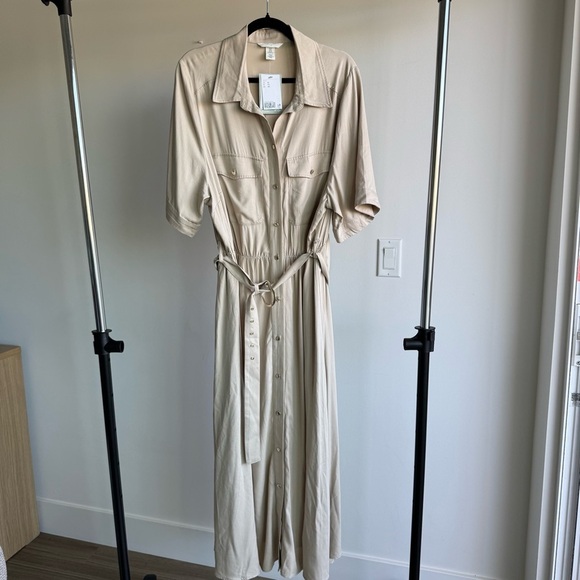 NWT H&M Tan Maxi Button Front Belted Short Sleeve Dress Size XL - Picture 2 of 7